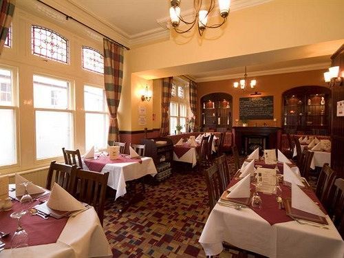 Station Hotel Пенрит Екстериор снимка